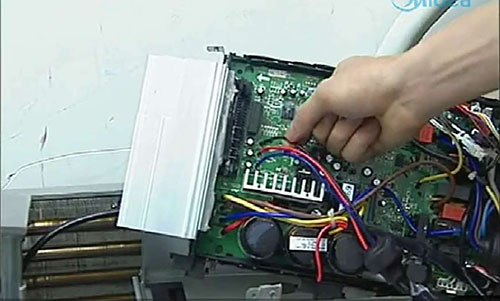 曲水美的空调电话是多少